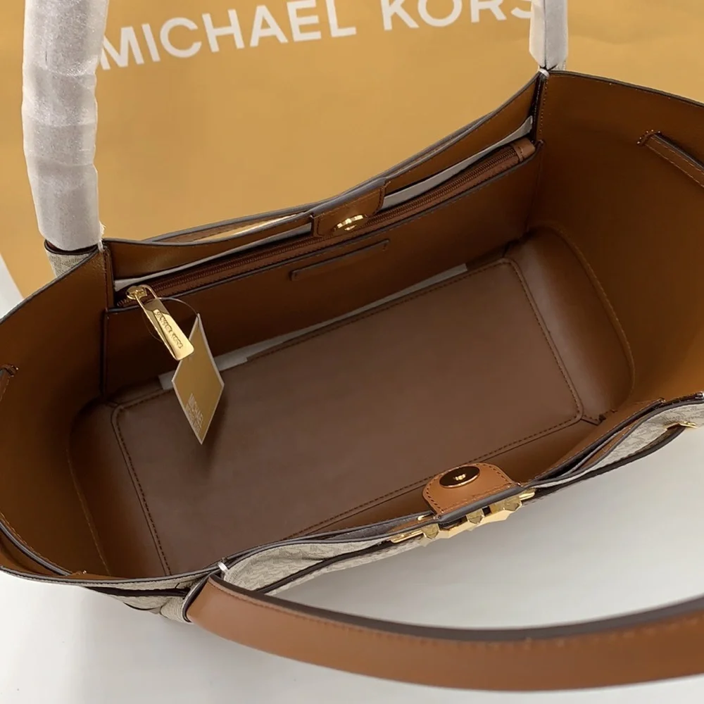 MICHAEL KORS  Reed Large BELTED Logo Tote Bag VANILLA BROWN SIGNATURE COLOR